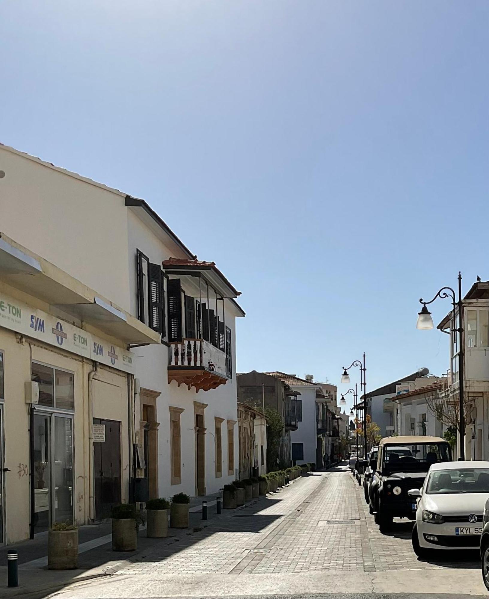 Le Voyageur Apartment Larnaca Exterior photo