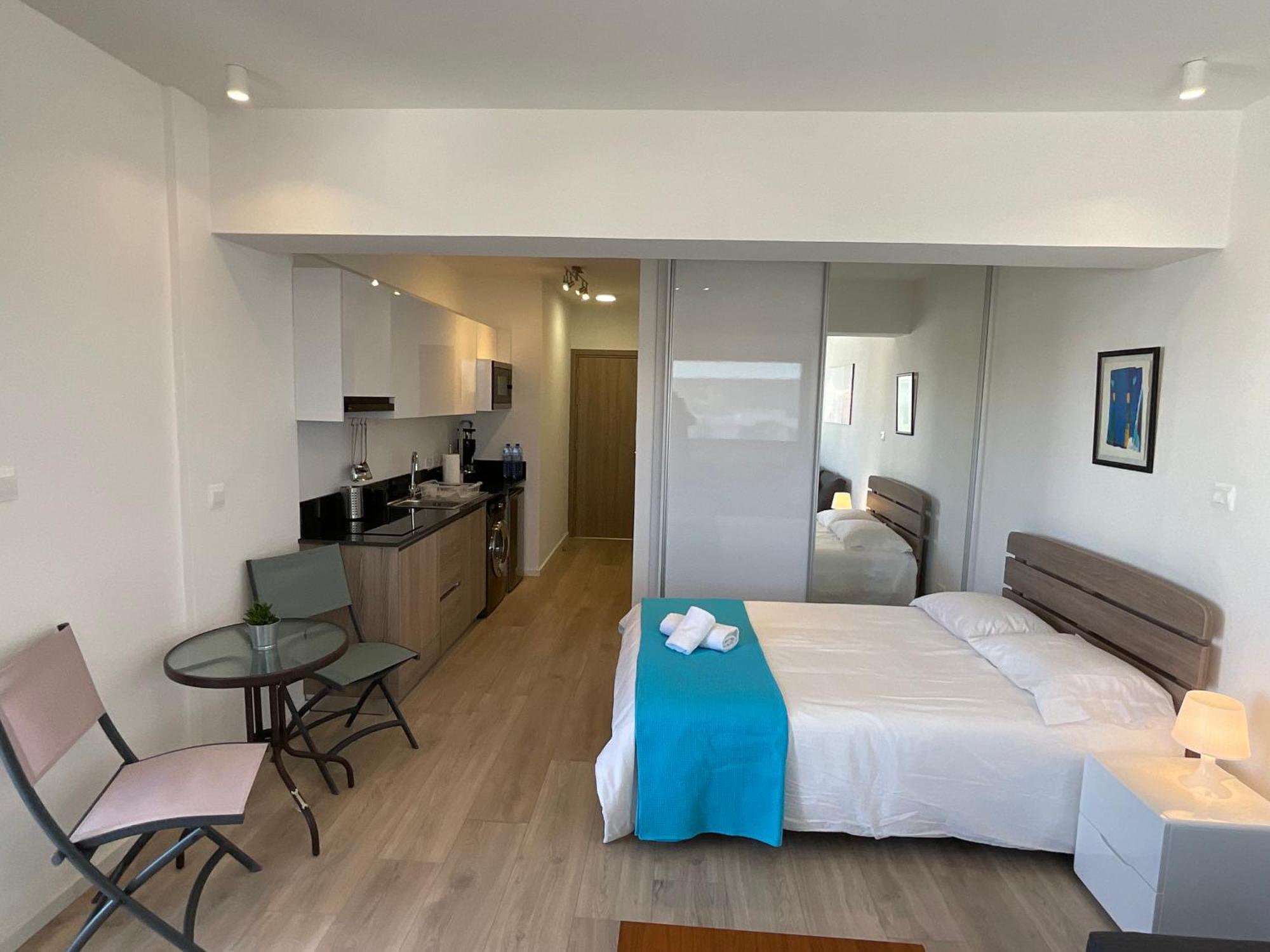 Le Voyageur Apartment Larnaca Exterior photo