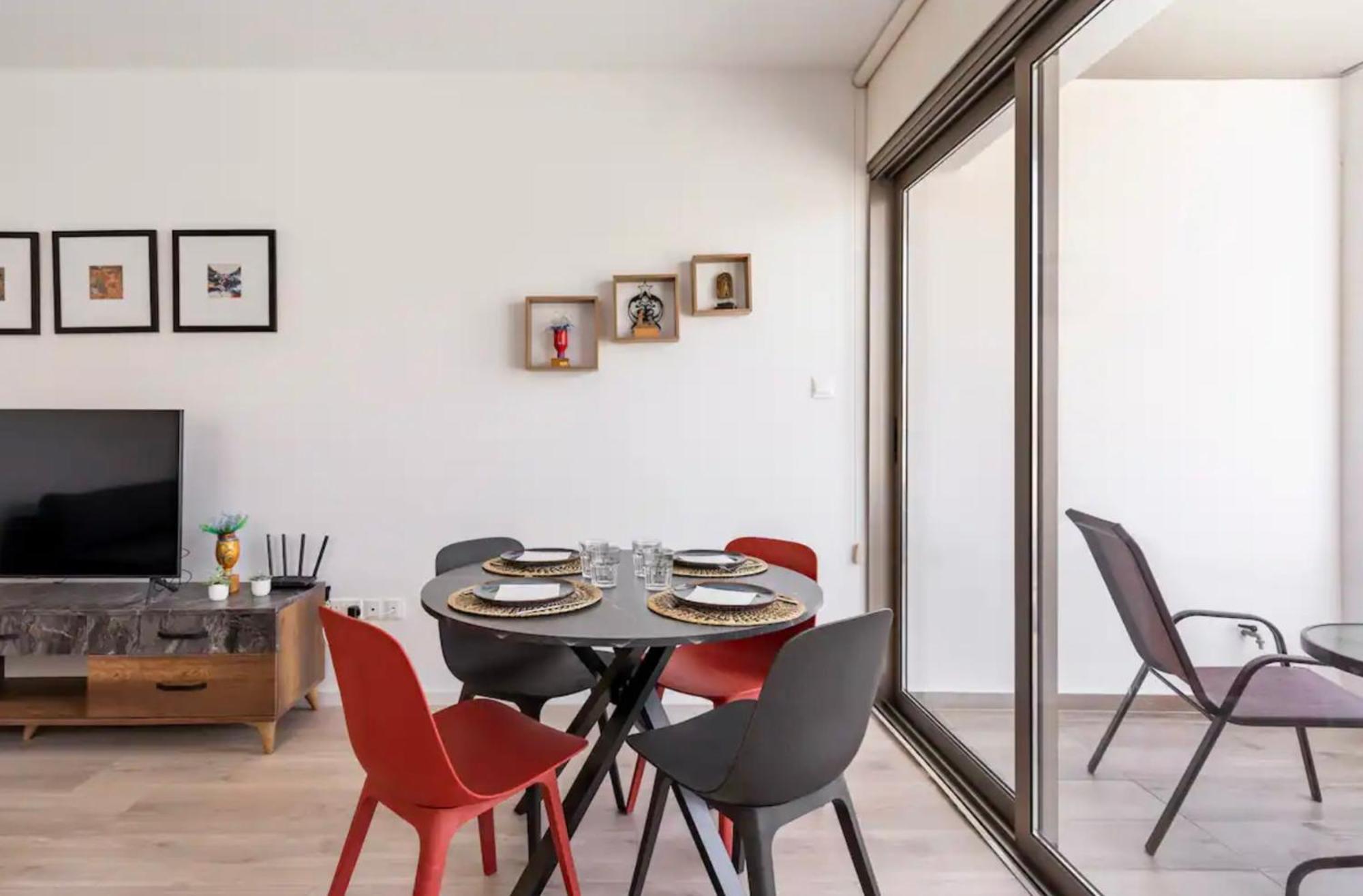 Le Voyageur Apartment Larnaca Exterior photo