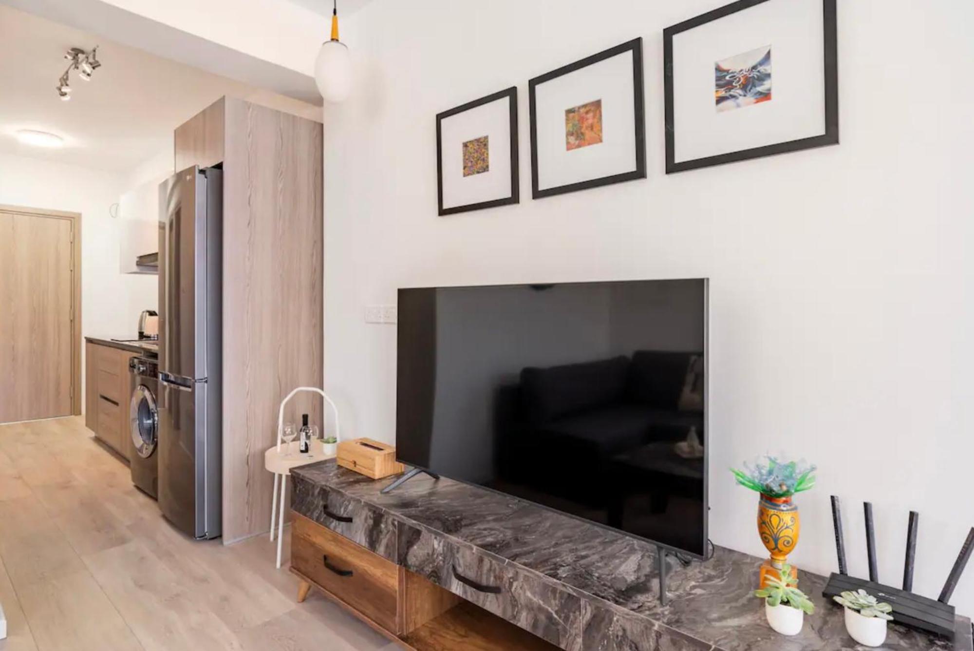 Le Voyageur Apartment Larnaca Exterior photo